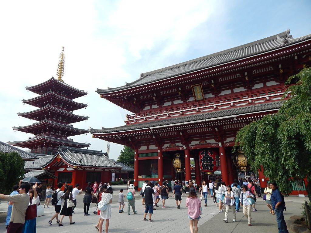 24Japonsko